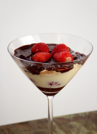 Pavê de chocolate com morango